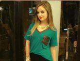 Blusa com bolso detalhes em couro